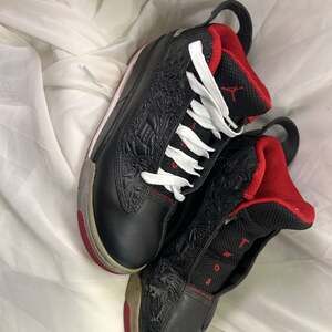 JORDAN Two3 black Leather 7 Youth 311047-013